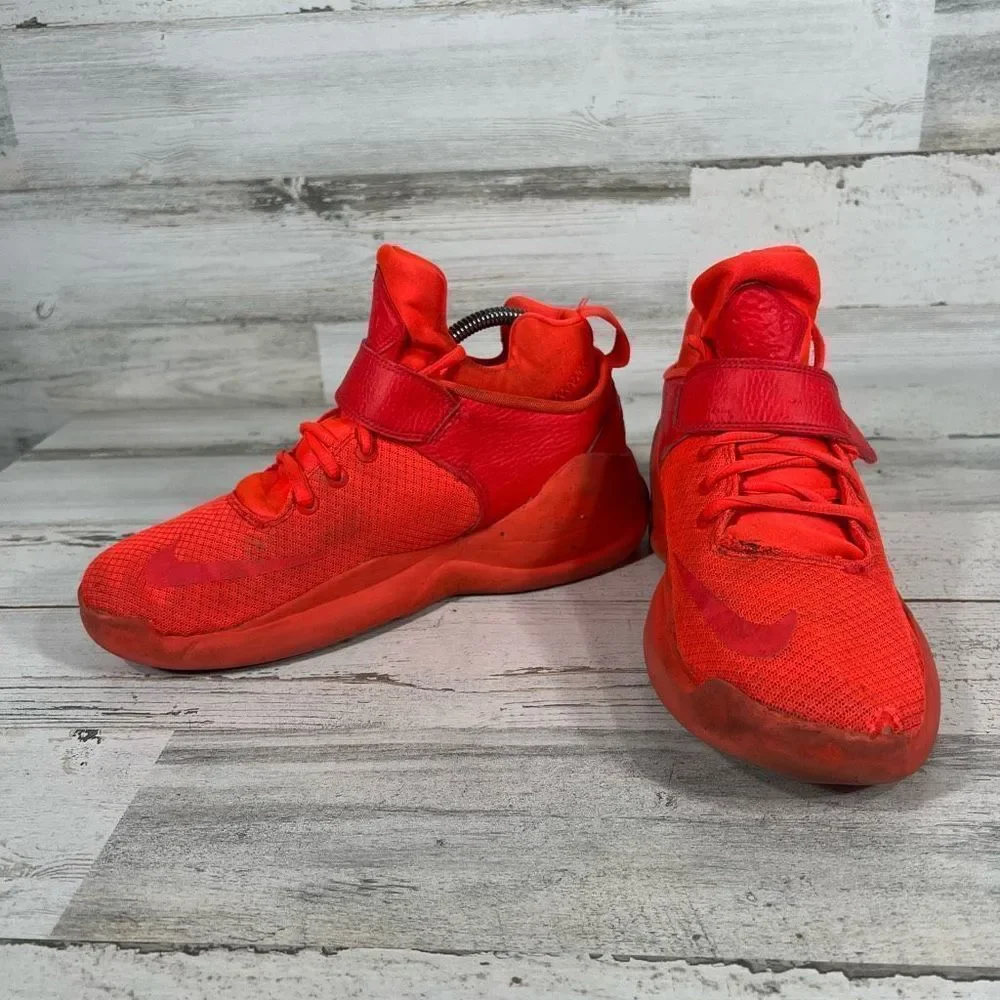 Nike Womens Kwazi Action Athletic Shoes Red Sneakers Size 8.5 - Picture 5 of 9
